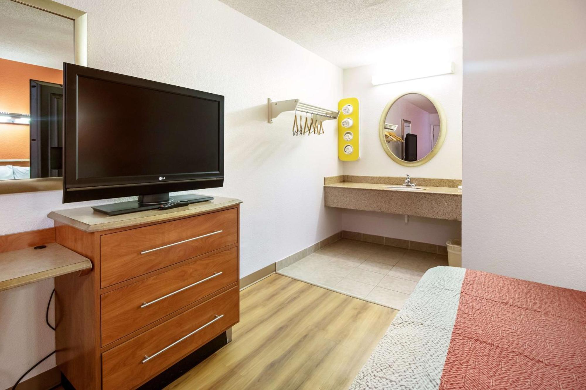 Motel 6-Dayton, Oh - Englewood Zewnętrze zdjęcie