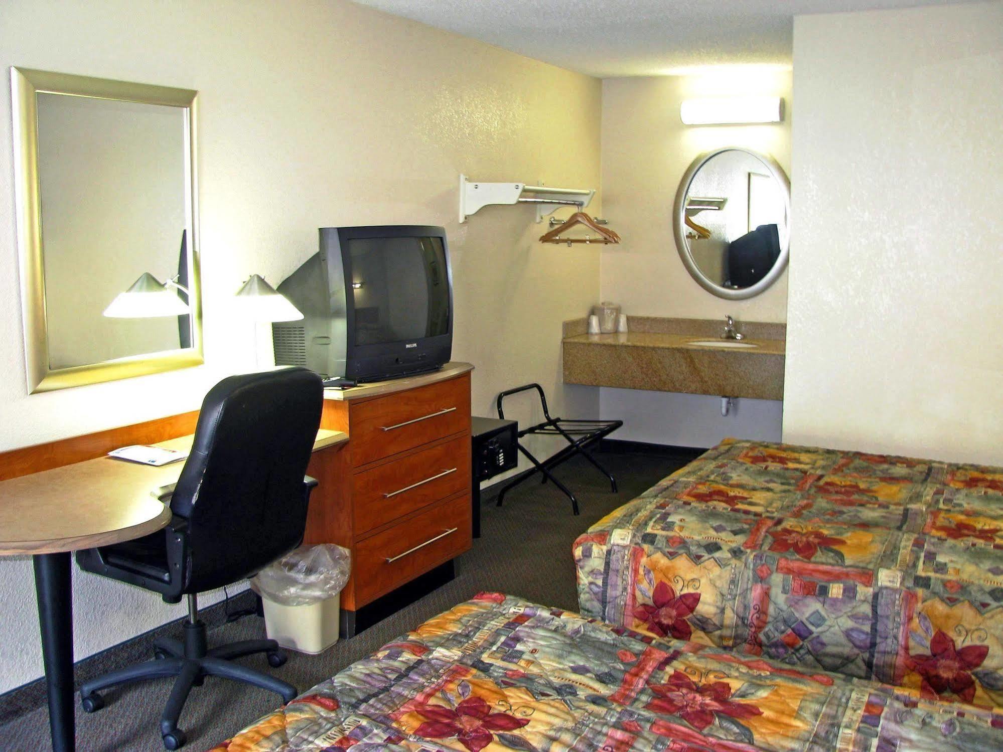 Motel 6-Dayton, Oh - Englewood Zewnętrze zdjęcie
